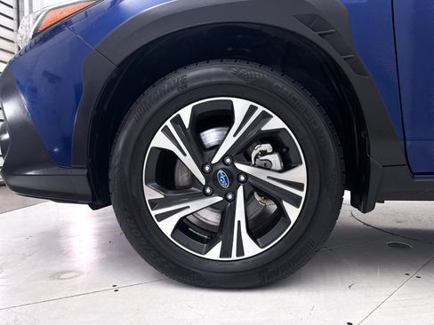 Used 2024 Subaru Crosstrek 2.0i Premium AWD/4WD image 14
