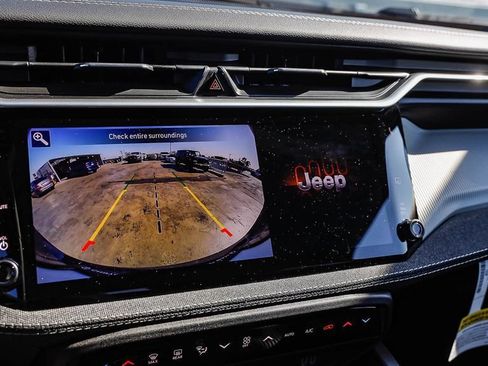 New 2026 Jeep Cherokee Laredo AWD/4WD image 28