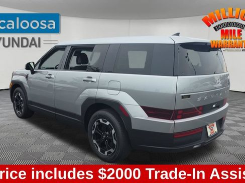 Used 2024 Hyundai Santa Fe SE FWD image 5