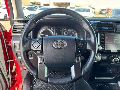 Used 2024 Toyota 4Runner TRD Off-Road Premium image 18