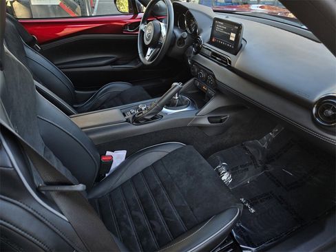 Certified 2023 MAZDA MX-5 Miata Club w/ Brembo/BBS Recaro Package image 18