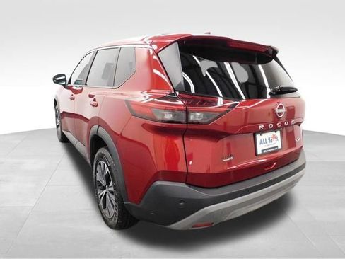 Used 2023 Nissan Rogue SV image 8