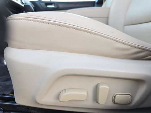 Used 2017 Subaru Outback 2.5i Limited w/ Popular Package #5 image 27