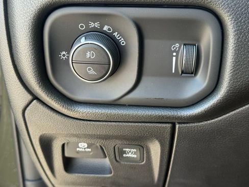 New 2026 RAM 1500 Warlock AWD/4WD image 19