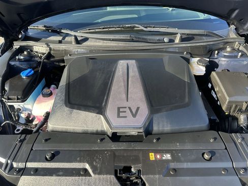 Used 2024 Kia EV6 Wind image 18