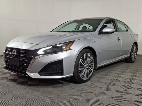 Used 2023 Nissan Altima 2.5 SL AWD/4WD image 6