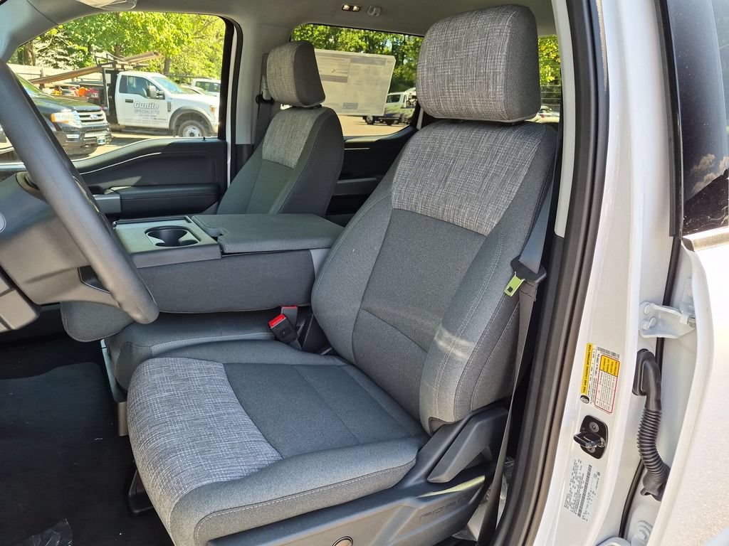 New 2027 Ford F250 XLT w/ XLT Premium Package AWD/4WD image 13