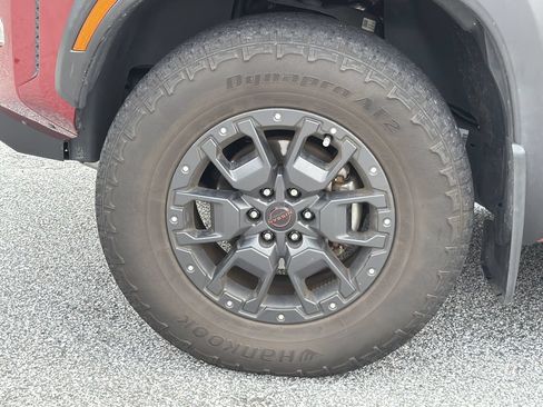 Certified 2022 Nissan Frontier PRO-4X w/ Pro-4X Premium Package AWD/4WD image 35