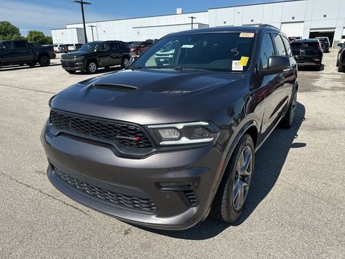 Used 2021 Dodge Durango R/T w/ Tow 'N Go Group AWD/4WD image 2