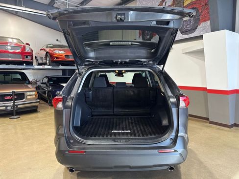 Used 2021 Toyota RAV4 LE image 63