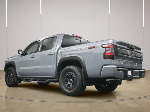 Certified 2025 Nissan Frontier PRO-4X AWD/4WD image 28