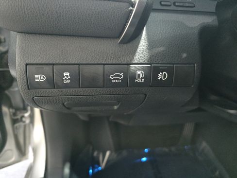 Used 2020 Toyota Camry XSE FWD image 25