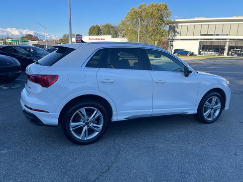 Used 2023 Audi Q3 2.0T Premium w/ Convenience Package image 15