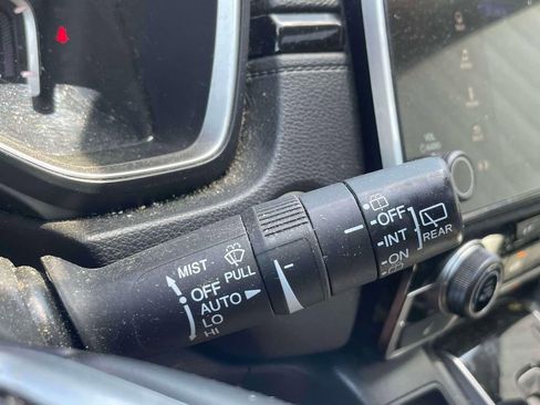 Used 2018 Honda CR-V Touring image 23