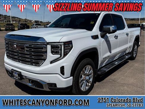 Used 2024 GMC Sierra 1500 Denali w/ Technology Package AWD/4WD image 1