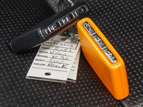 Used 2021 Volvo XC90 T8 Inscription w/ Advanced Package image 22