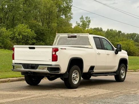 Used 2021 Chevrolet Silverado 2500 LT AWD/4WD image 9
