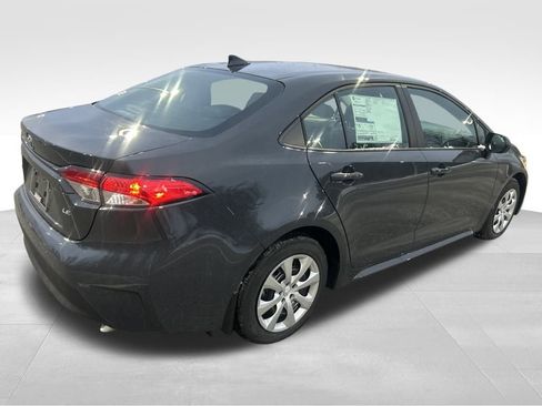 New 2026 Toyota Corolla LE FWD image 5