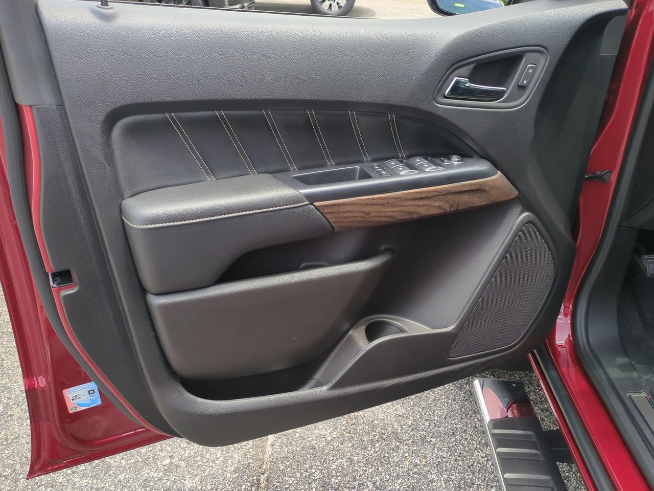 Used 2021 GMC Canyon Denali RWD image 22