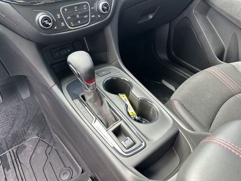 Used 2024 Chevrolet Equinox RS image 23
