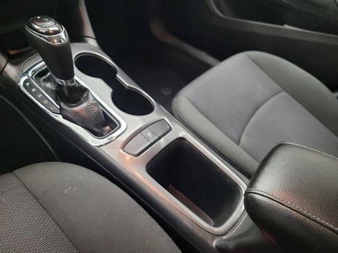 Used 2017 Chevrolet Cruze LT image 26