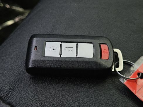 Used 2022 Mitsubishi Eclipse Cross SEL FWD image 29