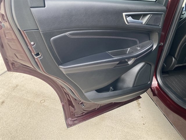 Used 2023 Ford Edge Titanium AWD/4WD image 14
