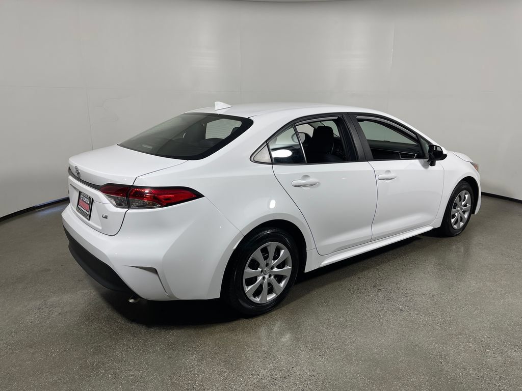 Certified 2024 Toyota Corolla LE FWD image 3
