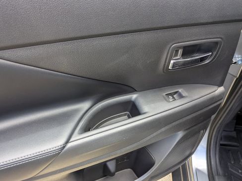 Used 2020 Mitsubishi Outlander ES AWD/4WD image 7