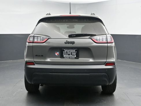 Used 2023 Jeep Cherokee Altitude Lux image 8