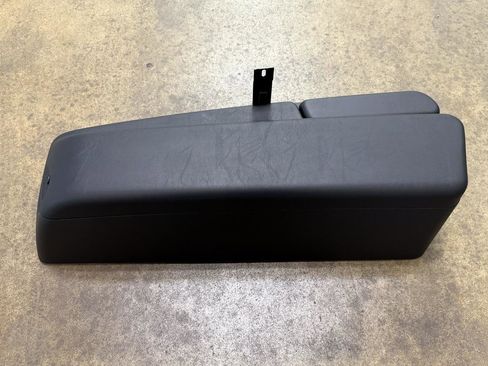 Used 2004 Chevrolet SSR w/ Preferred Equipment Group image 59