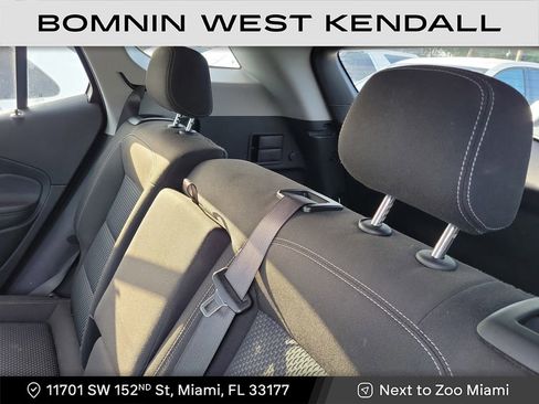 Used 2022 GMC Terrain SLE image 10