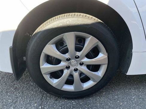 Used 2024 Toyota Corolla LE image 8