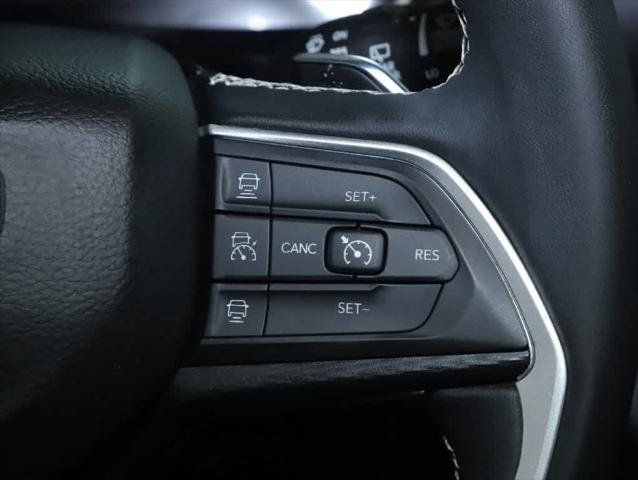 Certified 2024 Jeep Grand Cherokee Altitude AWD/4WD image 23
