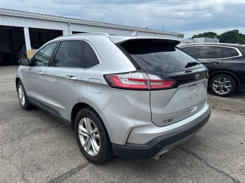 Used 2019 Ford Edge SEL w/ Equipment Group 201A FWD image 4