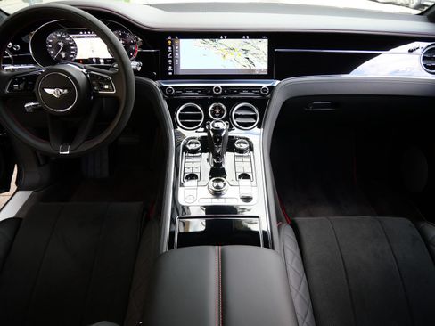 Used 2023 Bentley Continental GT V8 AWD/4WD image 4