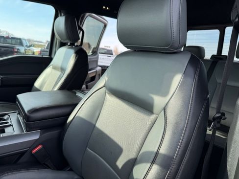 Used 2023 Ford F150 Lightning Lariat image 16