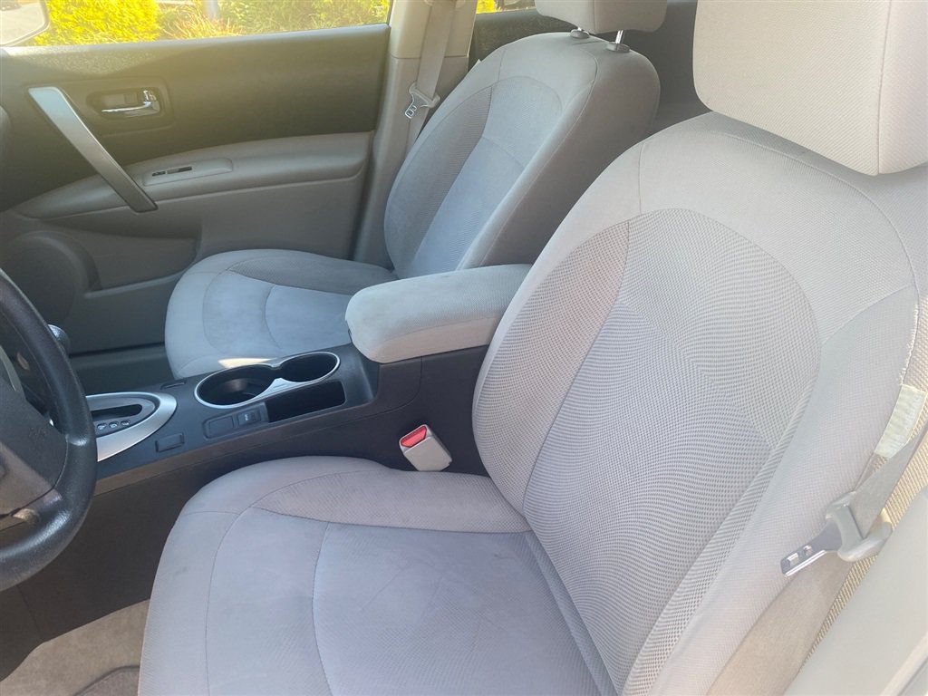 Used 2015 Nissan Rogue S w/ Convenience Package FWD image 9