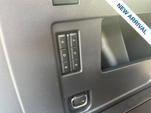 Used 2024 Ford Expedition Platinum AWD/4WD image 16