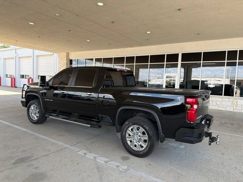 Used 2023 Chevrolet Silverado 3500 LT w/ All Star Edition AWD/4WD image 4