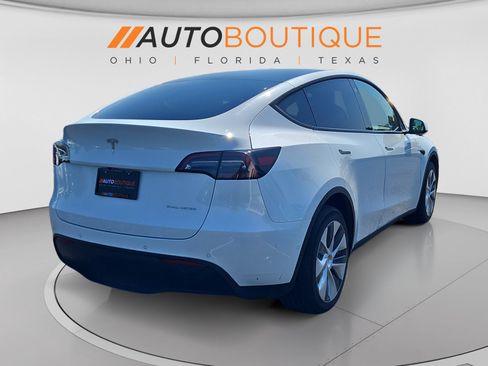 Used 2022 Tesla Model Y Long Range AWD/4WD image 5