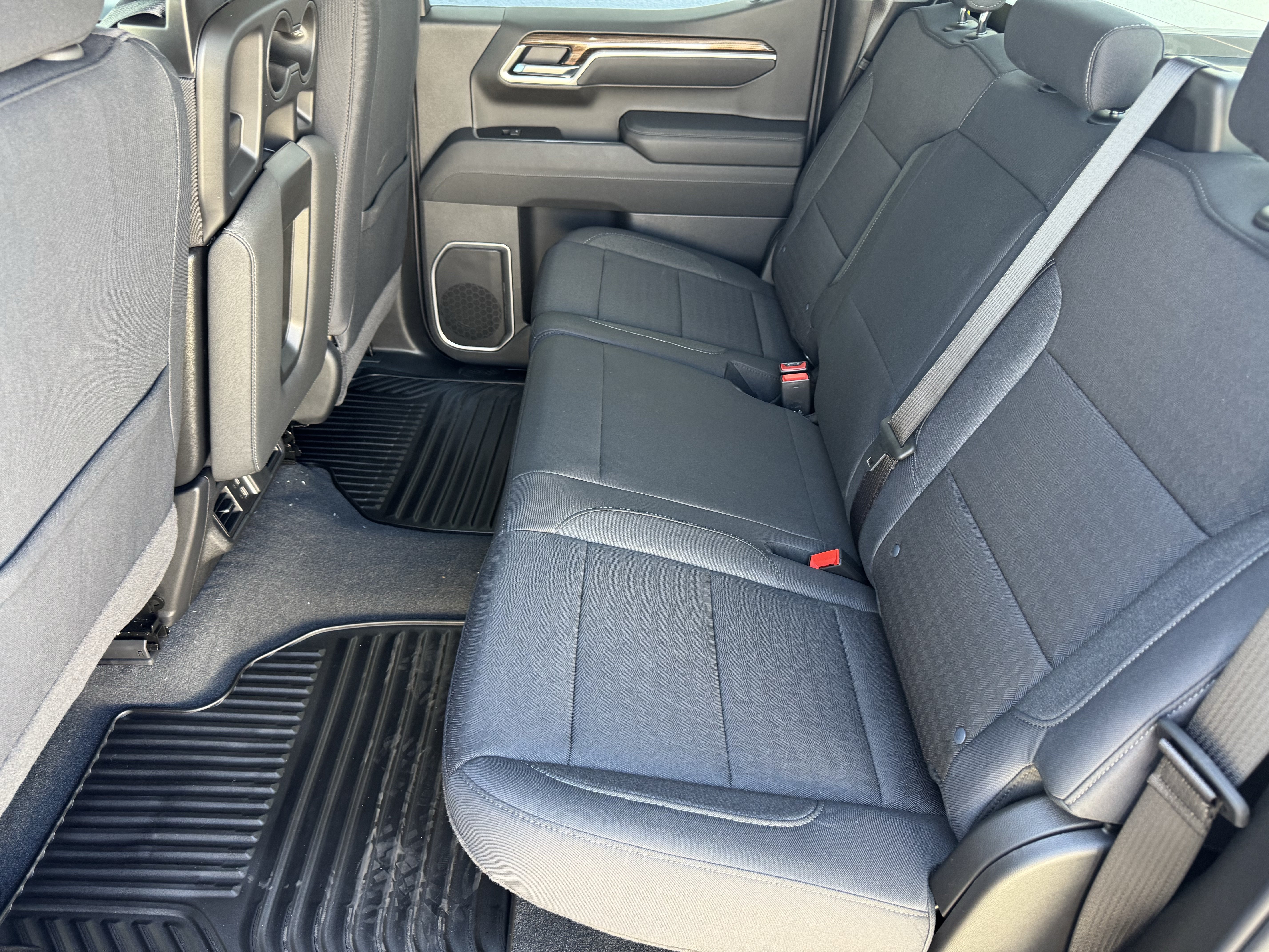 New 2026 Chevrolet Silverado 1500 LT w/ Z71 Off-Road Package AWD/4WD image 15