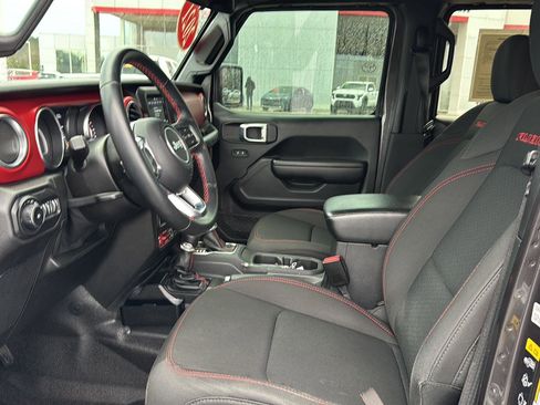 Used 2021 Jeep Wrangler Unlimited Rubicon image 10