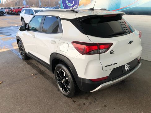 Certified 2023 Chevrolet TrailBlazer LT w/ LPO, Blackout Package image 6