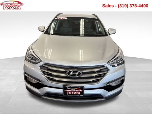Used 2017 Hyundai Santa Fe Sport image 9