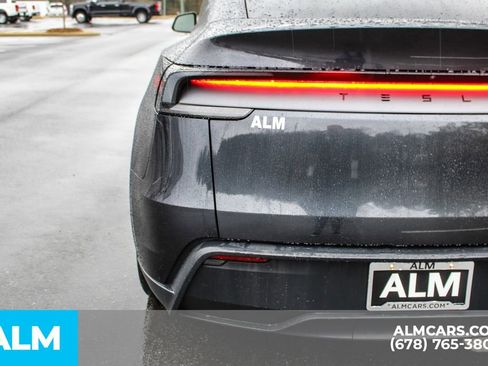 Used 2026 Tesla Model Y Long Range image 12