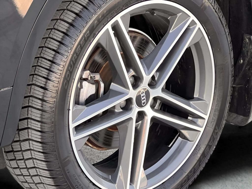 Used 2021 Audi Q5 e Prestige w/ Prestige Package AWD/4WD image 42