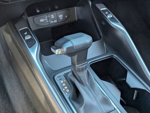 Certified 2025 Kia Sorento EX image 28