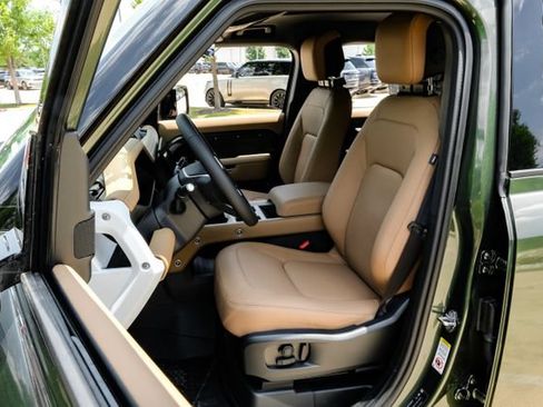 New 2026 Land Rover Defender 110 X-Dynamic SE AWD/4WD image 35