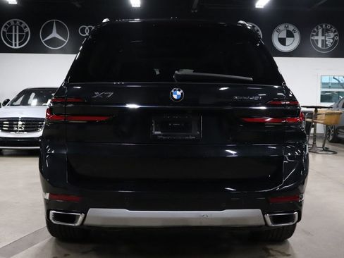 Used 2024 BMW X7 xDrive40i image 4